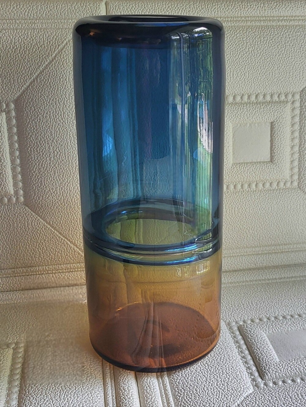 Deco 79 | Ombre Vase